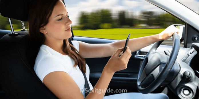 Distracted Driving | Texting While Driving | I-75 Exit Guide Distracted Driving | Texting While Driving | I-75 Exit Guide